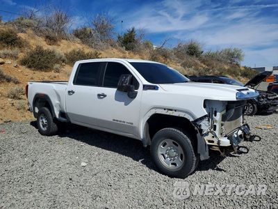 Czwarte zdjęcie samochodu z boku: 2020 GMC SIERRA K2500 HEAVY DUTY VIN:1GT49LE76LF290566 - miniatura
