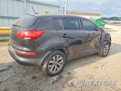 Trzecie zdjęcie samochodu z tyłu: 2016 KIA SPORTAGE LX VIN:KNDPBCAC8G7856053 - miniatura