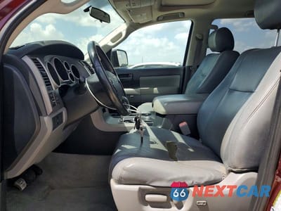 Zdjęcie 7 z 13 samochodu: 2011 TOYOTA SEQUOIA SR5 VIN:5TDZY5G16BS032172 - miniatura