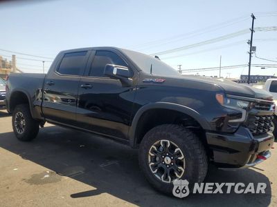 Czwarte zdjęcie samochodu z boku: 2025 CHEVROLET SILVERADO K1500 ZR2 VIN:3GCUKHE85SG162889 - miniatura