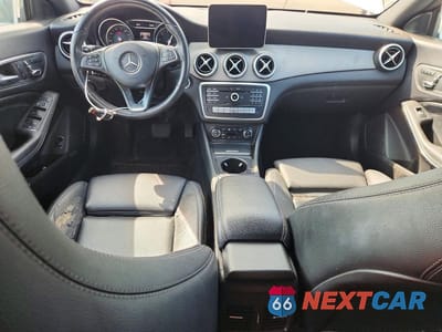 Zdjęcie 8 z 12 samochodu: 2019 MERCEDES-BENZ CLA 250 VIN:WDDSJ4EB7KN707972 - miniatura