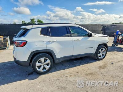 Trzecie zdjęcie samochodu z tyłu: 2019 JEEP COMPASS LATITUDE VIN:3C4NJCBB3KT789172 - miniatura