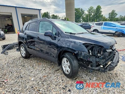 Czwarte zdjęcie samochodu z boku: 2015 CHEVROLET TRAX 1LT VIN:3GNCJRSBXFL229673 - miniatura
