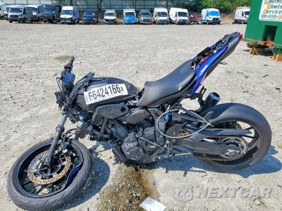 Trzecie zdjęcie samochodu z tyłu: 2022 YAMAHA MT07 VIN:JYARM32E9NA006124 - miniatura