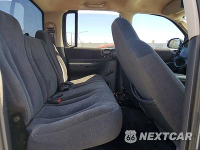 Zdjęcie 10 z 12 samochodu: 2003 DODGE DAKOTA QUAD SPORT VIN:1D7HL38X23S137338 - miniatura