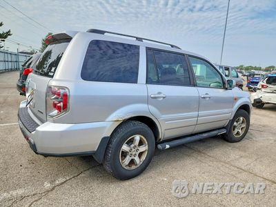 Trzecie zdjęcie samochodu z tyłu: 2006 HONDA PILOT EX VIN:2HKYF18626H556760 - miniatura
