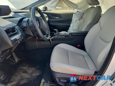 Zdjęcie 7 z 12 samochodu: 2024 TOYOTA PRIUS XLE VIN:JTDADABU5R3018035 - miniatura