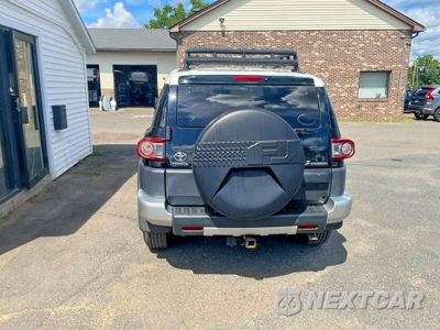 Zdjęcie 7 z 14 samochodu: 2014 TOYOTA FJ CRUISER BASE VIN:JTEBU4BF5EK181058 - miniatura