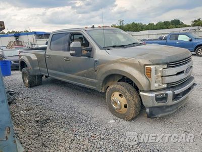Czwarte zdjęcie samochodu z boku: 2019 FORD F350 SUPER DUTY VIN:1FT8W3DT3KEC21556 - miniatura