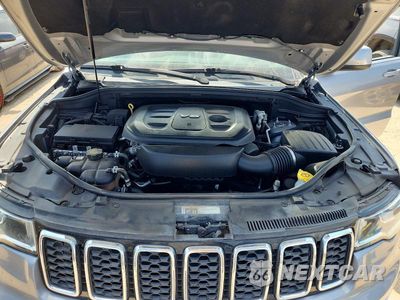 Zdjęcie 12 z 14 samochodu: 2018 JEEP GRAND CHEROKEE LAREDO VIN:1C4RJEAG0JC132270 - miniatura
