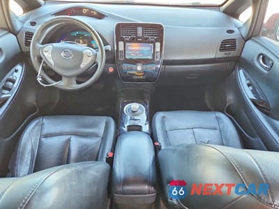 Zdjęcie 8 z 13 samochodu: 2013 NISSAN LEAF S VIN:1N4AZ0CP8DC419646 - miniatura