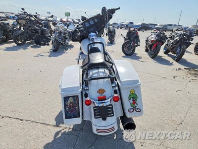 Czwarte zdjęcie samochodu z boku: 2016 HARLEY-DAVIDSON FLHX STREET GLIDE VIN:1HD1KBM11GB673406 - miniatura