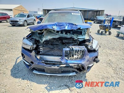 Piąte zdjęcie samochodu w środku: 2017 BMW X1 XDRIVE28I VIN:WBXHT3C35H5F82411 - miniatura