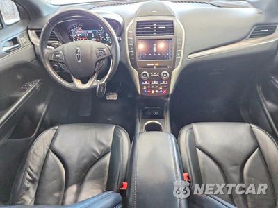 Zdjęcie 8 z 12 samochodu: 2019 LINCOLN MKC RESERVE VIN:5LMTJ3DH7KUL02093 - miniatura