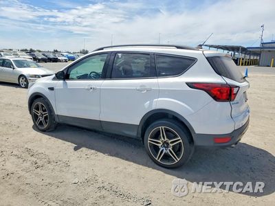 Drugie zdjęcie samochodu z przodu: 2019 FORD ESCAPE SEL VIN:1FMCU0HD1KUA47621 - miniatura