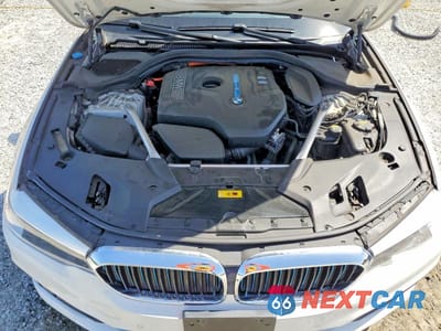 Zdjęcie 11 z 12 samochodu: 2019 BMW 530E VIN:WBAJA9C58KB399127 - miniatura