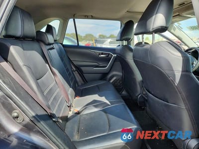 Zdjęcie 11 z 13 samochodu: 2019 TOYOTA RAV4 XLE PREMIUM VIN:JTMC1RFVXKJ002417 - miniatura