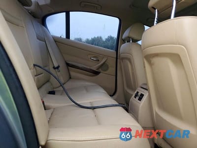 Zdjęcie 10 z 12 samochodu: 2010 BMW 335 XI VIN:WBAPL3C52AA408510 - miniatura