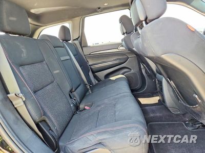 Zdjęcie 11 z 14 samochodu: 2017 JEEP GRAND CHEROKEE LAREDO VIN:1C4RJEAG1HC717353 - miniatura