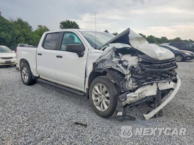 Czwarte zdjęcie samochodu z boku: 2022 CHEVROLET SILVERADO C1500 CUSTOM VIN:1GCPABEK7NZ617805 - miniatura