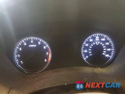 Zdjęcie 9 z 12 samochodu: 2016 HYUNDAI GENESIS 3.8L VIN:KMHGN4JE1GU107459 - miniatura