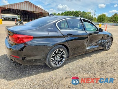Trzecie zdjęcie samochodu z tyłu: 2019 BMW 530E VIN:WBAJA9C52KB393372 - miniatura