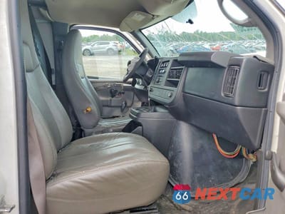 Zdjęcie 7 z 13 samochodu: 2013 CHEVROLET EXPRESS 1500 CARGO DELIVERY VAN VIN:1GCSGAFX4D1111052 - miniatura