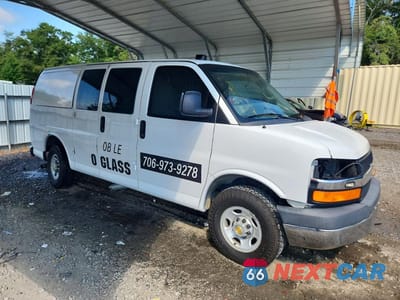 Czwarte zdjęcie samochodu z boku: 2016 CHEVROLET EXPRESS G3500 VIN:1GCZGGFG4G1153730 - miniatura
