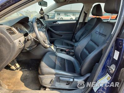 Zdjęcie 7 z 12 samochodu: 2013 VOLKSWAGEN JETTA SE VIN:3VWDP7AJ1DM382777 - miniatura