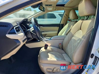 Zdjęcie 7 z 12 samochodu: 2018 TOYOTA CAMRY HYBRID XLE VIN:4T1B21HK3JU508712 - miniatura