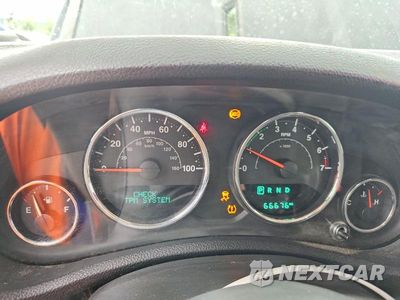Zdjęcie 9 z 14 samochodu: 2017 JEEP WRANGLER UNLIMITED SPORT VIN:1C4BJWDG5HL627030 - miniatura