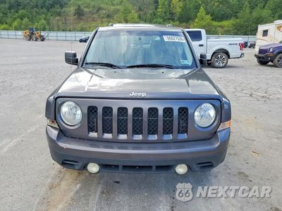 Piąte zdjęcie samochodu w środku: 2016 JEEP PATRIOT LATITUDE VIN:1C4NJPFAXGD643664 - miniatura
