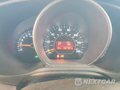 Zdjęcie 9 z 13 samochodu: 2014 KIA SOUL + VIN:KNDJP3A54E7728866 - miniatura