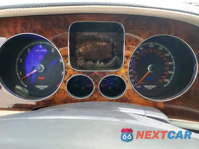 Zdjęcie 9 z 12 samochodu: 2005 BENTLEY CONTINENTAL GT VIN:SCBCR63W95C024120 - miniatura
