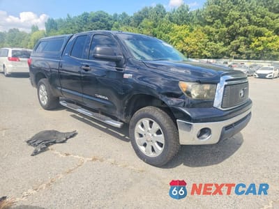 Czwarte zdjęcie samochodu z boku: 2012 TOYOTA TUNDRA DOUBLE CAB SR5 VIN:5TFUW5F1XCX251746 - miniatura