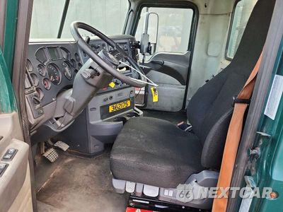 Zdjęcie 7 z 12 samochodu: 2017 MACK CXU612 SEMI TRUCK VIN:1M1AW01X8HM009483 - miniatura