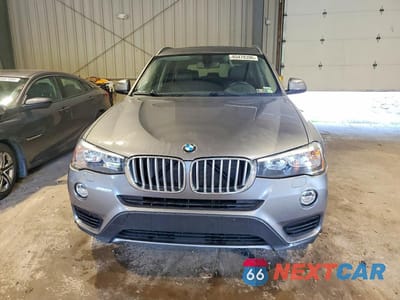 Piąte zdjęcie samochodu w środku: 2015 BMW X3 XDRIVE28I VIN:5UXWX9C57F0D57753 - miniatura