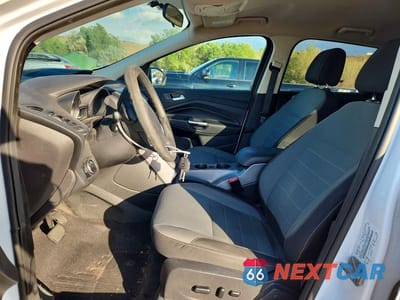 Zdjęcie 7 z 13 samochodu: 2016 FORD ESCAPE SE VIN:1FMCU9G97GUA32212 - miniatura