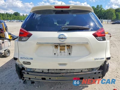 Zdjęcie 6 z 14 samochodu: 2019 NISSAN ROGUE SV VIN:JN8AT2MV1KW402241 - miniatura