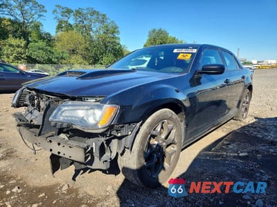 2017 CHRYSLER 300 S 2C3CCAGG9HH558020 - główne zdjęcie licytacji z USA - miniatura