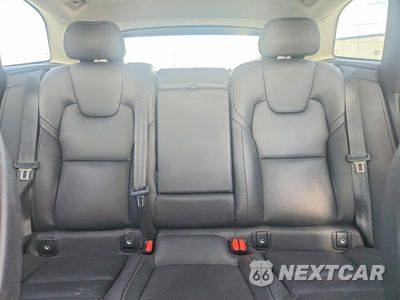 Zdjęcie 10 z 13 samochodu: 2023 VOLVO XC60 ULTIMATE VIN:YV4L12RX8P1341945 - miniatura