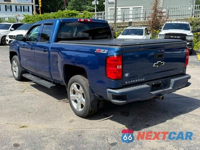 Drugie zdjęcie samochodu z przodu: 2017 CHEVROLET SILVERADO K1500 LT VIN:1GCVKREC8HZ243781 - miniatura