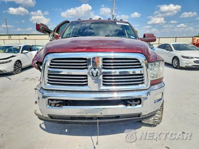 Piąte zdjęcie samochodu w środku: 2016 RAM 2500 SLT VIN:3C6UR5DL7GG223402 - miniatura
