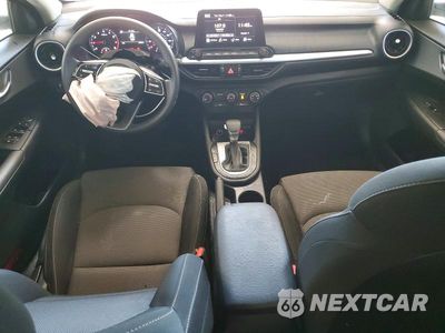 Zdjęcie 8 z 12 samochodu: 2024 KIA FORTE LXS VIN:3KPF24ADXRE835573 - miniatura