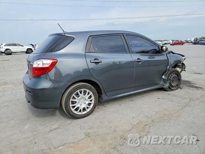 Trzecie zdjęcie samochodu z tyłu: 2009 TOYOTA MATRIX BASE VIN:2T1KU40E79C073966 - miniatura