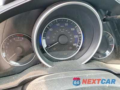 Zdjęcie 9 z 12 samochodu: 2015 HONDA FIT EX VIN:3HGGK5H85FM725441 - miniatura