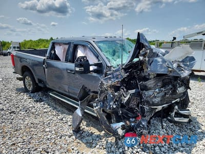 Czwarte zdjęcie samochodu z boku: 2024 FORD F350 SUPER DUTY VIN:1FT8W3BTXREF33886 - miniatura