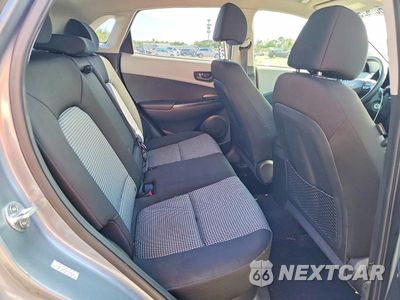 Zdjęcie 11 z 13 samochodu: 2018 HYUNDAI KONA SE VIN:KM8K1CAA3JU179218 - miniatura