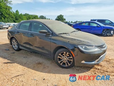 Czwarte zdjęcie samochodu z boku: 2015 CHRYSLER 200 LIMITED VIN:1C3CCCAB6FN661120 - miniatura