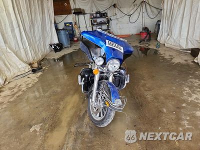 Drugie zdjęcie samochodu z przodu: 2010 HARLEY-DAVIDSON FLHTK VIN:1HD1KEM12AB630637 - miniatura